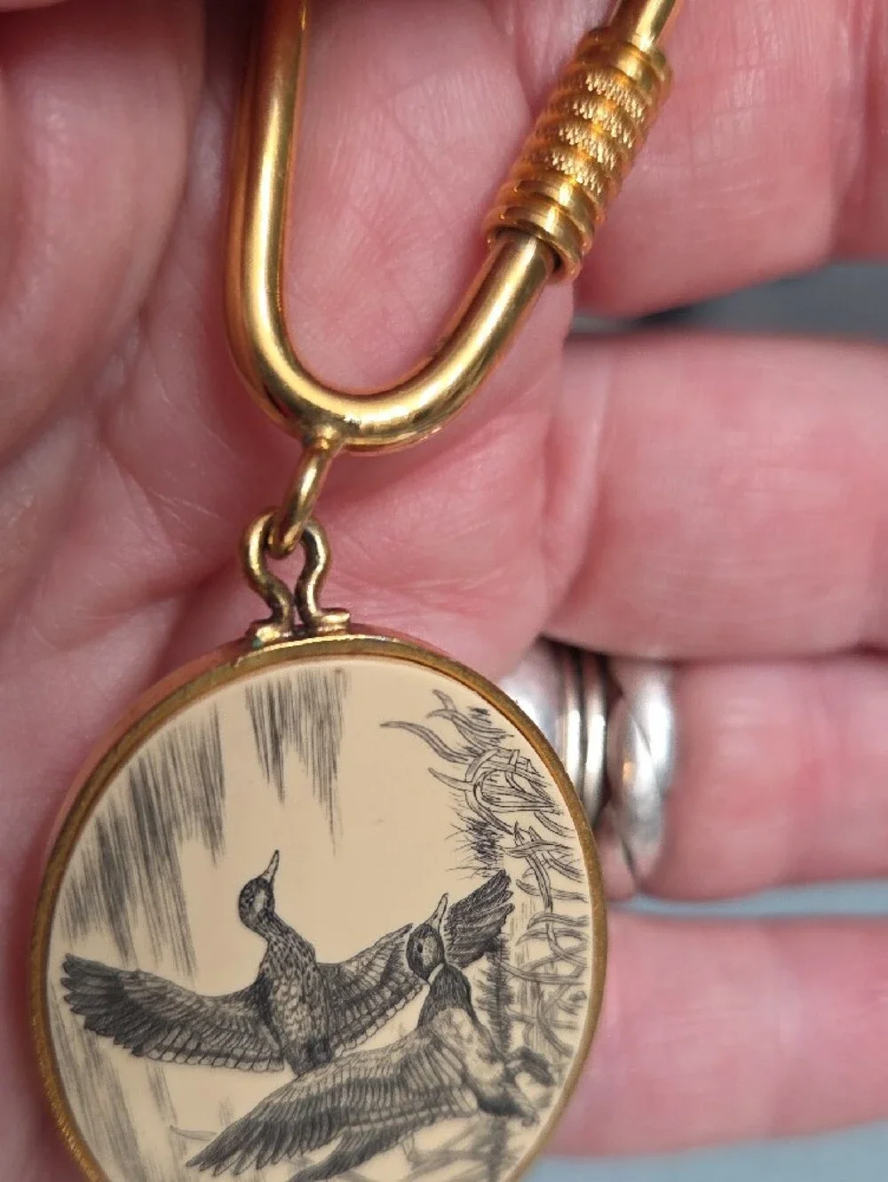 Gold Duck-Engraved Oval Keychain – Mens Accessory